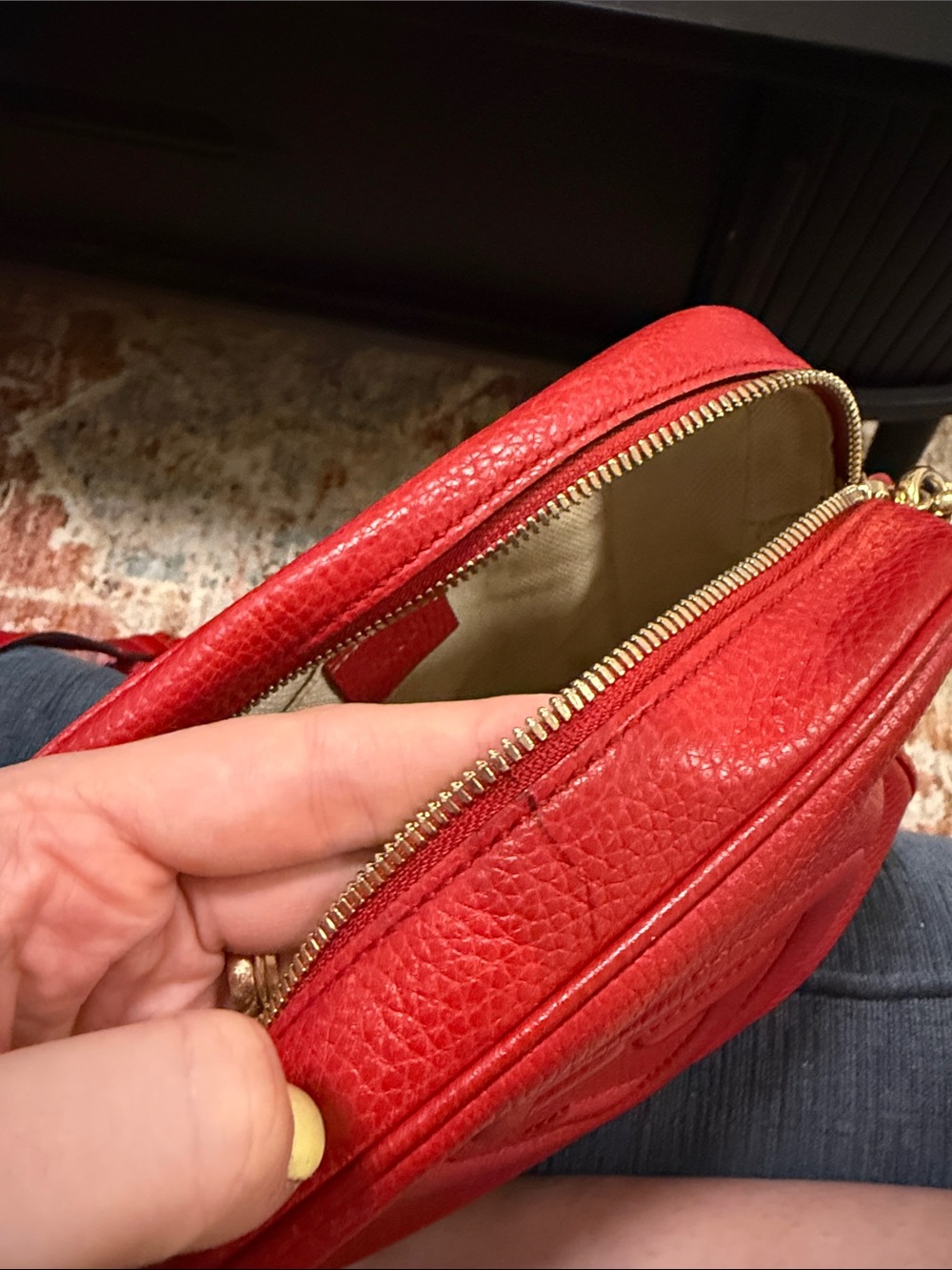 Gucci Red Pebbled Leather Crossbody with Tassel - Picture 6 of 9